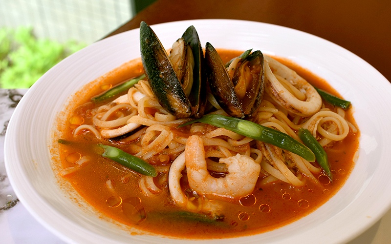 ホテル・ザ・ウエストヒルズ・水戸のレストラン「ガーデンキッチン・リチェッタ」5月のパスタ